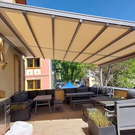 Port Inn Hotel Eichwalde Екстер'єр фото
